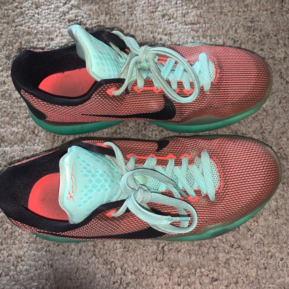 Kobe 10 easters - Picture 2 of 7